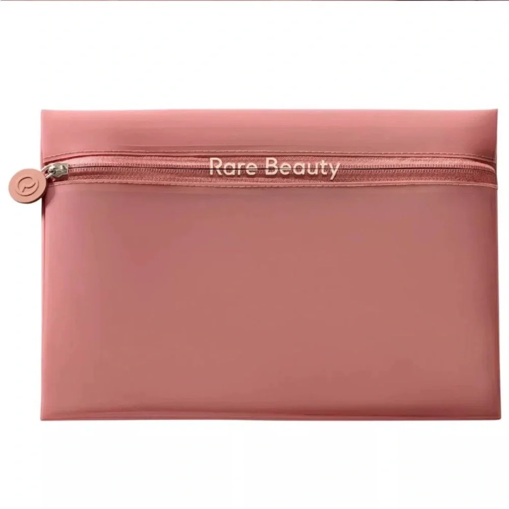 NWT RARE BEAUTY FIND COMFORT TINTED CLUTCH